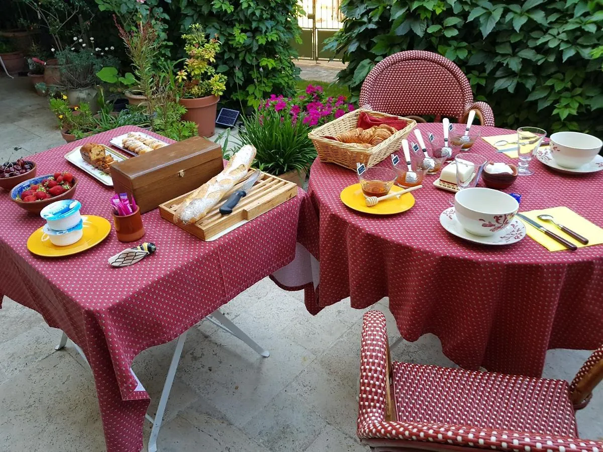 Les Tournesols Bed & Breakfast Mallemort