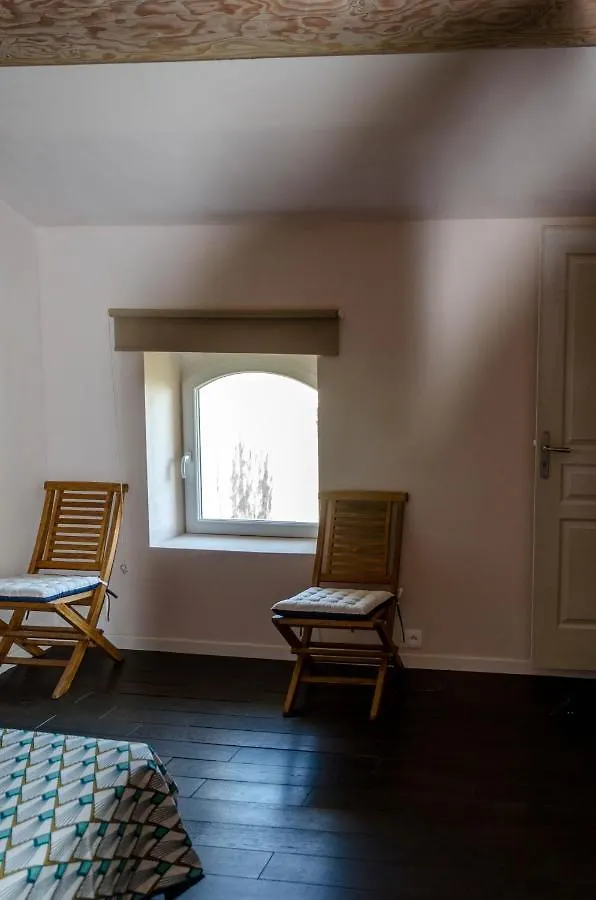 Les Tournesols Bed & Breakfast Mallemort 0*,