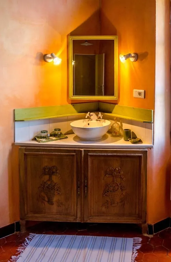 Les Tournesols Bed & Breakfast Mallemort France