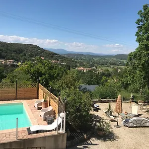https://gites-le-vieux-chene.hotels-rhonealpes.com