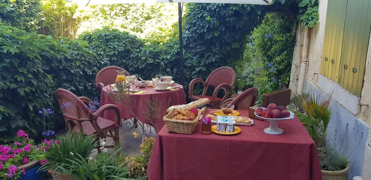 Les Tournesols Bed & Breakfast Mallemort 0*,  France