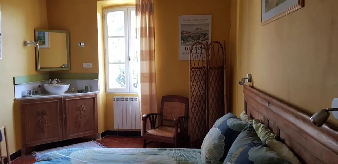 Bed and Breakfast Les Tournesols Mallemort 0*,