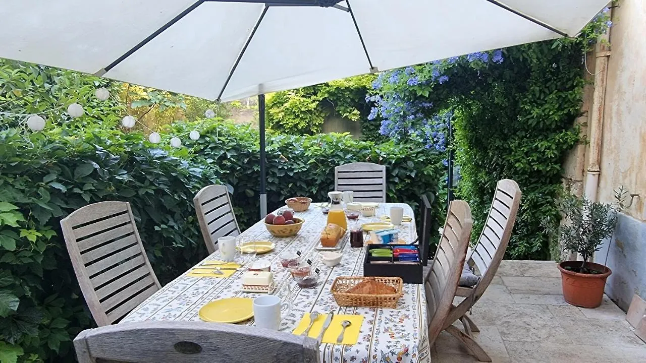 Les Tournesols Bed & Breakfast Mallemort